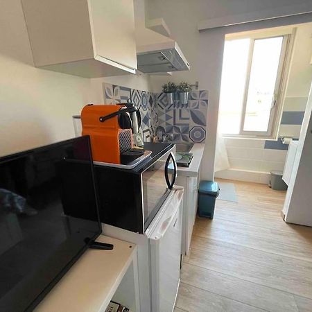 Sanary Sunset Votre Cocon Au Coeur Du Port Apartment Екстериор снимка