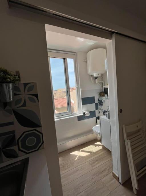 Sanary Sunset Votre Cocon Au Coeur Du Port Apartment Екстериор снимка