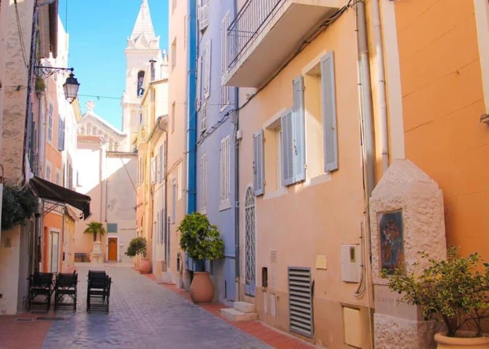Sanary Sunset Votre Cocon Au Coeur Du Port Apartment Екстериор снимка