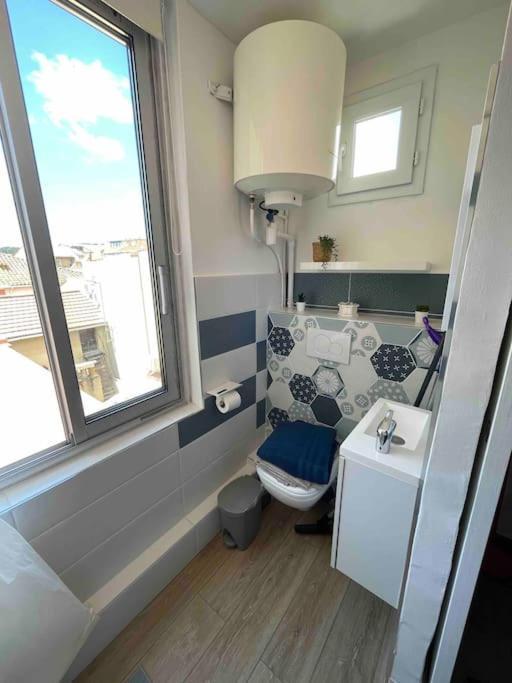 Sanary Sunset Votre Cocon Au Coeur Du Port Apartment Екстериор снимка