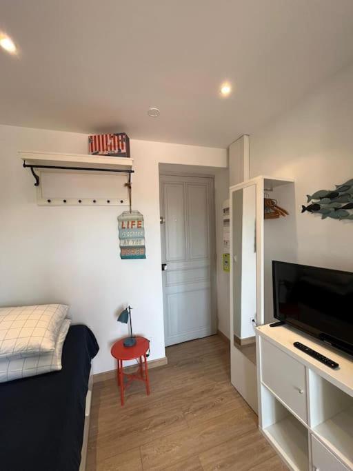 Sanary Sunset Votre Cocon Au Coeur Du Port Apartment Екстериор снимка
